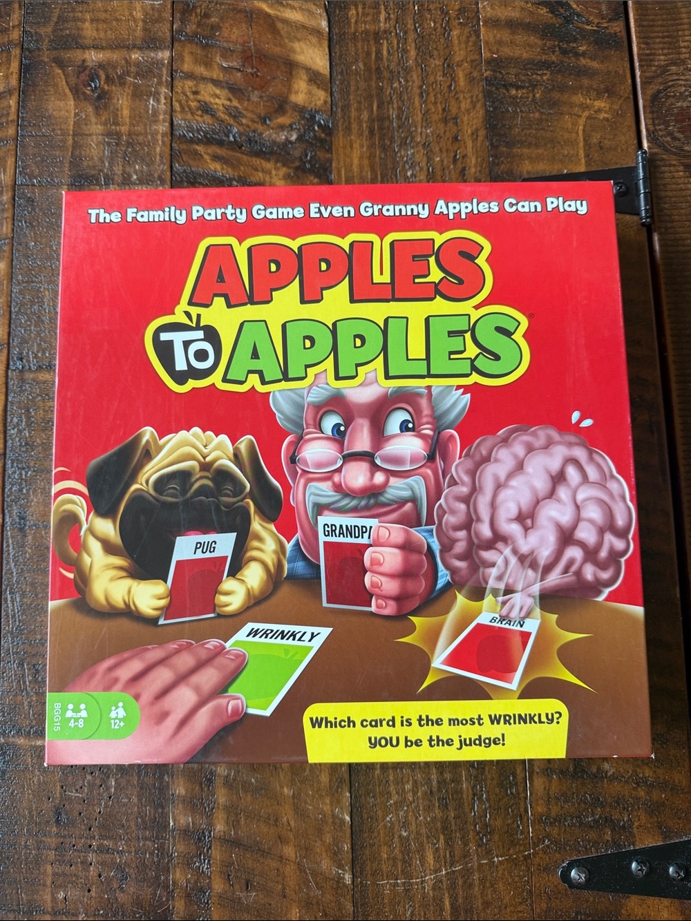 Mattel Apples to Apples Family Party Card Game 4-8 Players Ages 12+